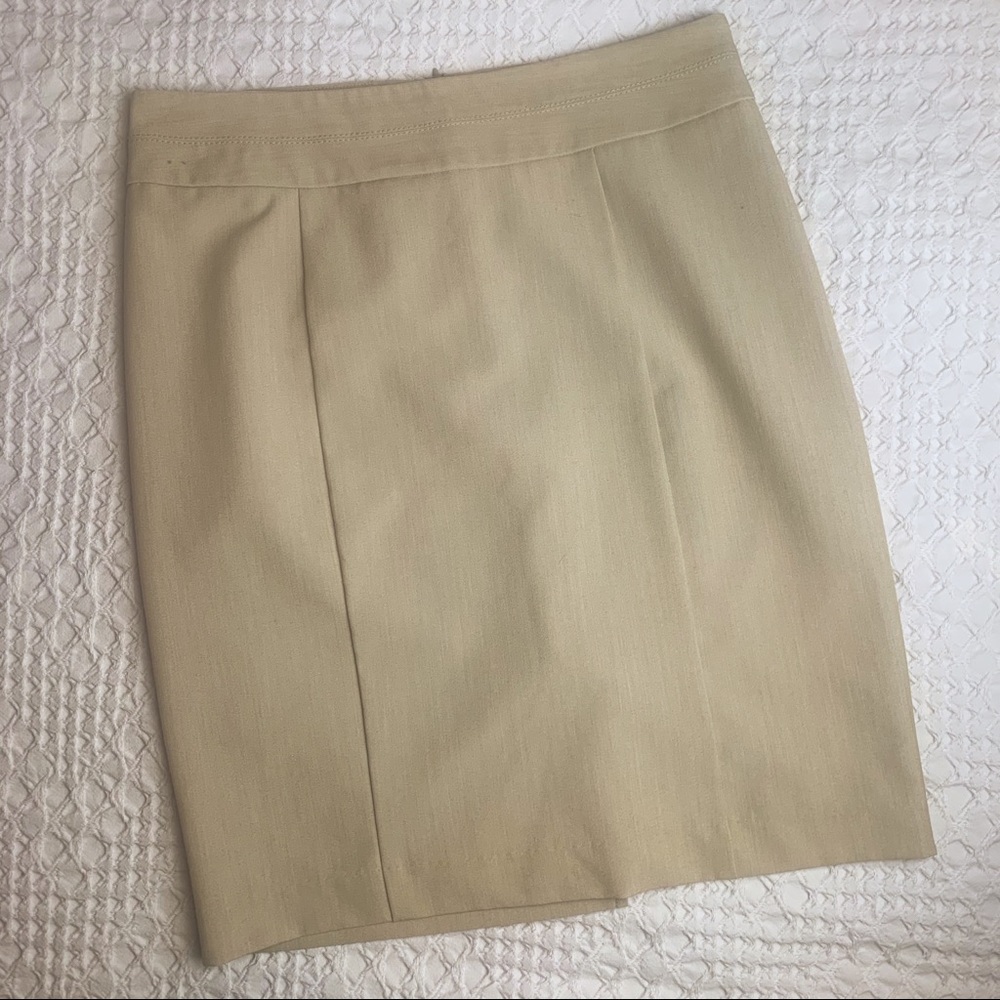 🖤 Career Beige George Skirt